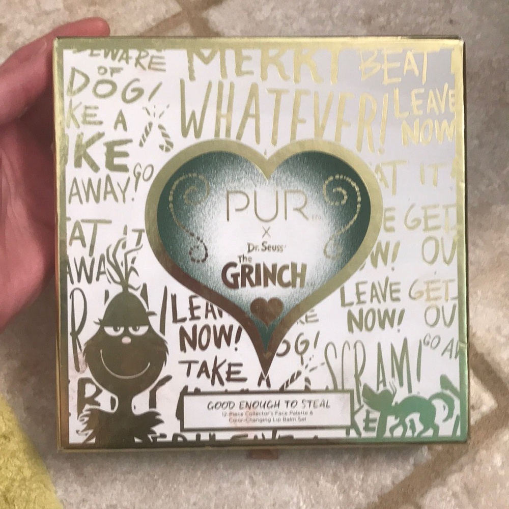 PUR The Grinch Good Enough to Steal Face Palette
